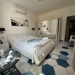 De Mar Bed & Breakfast