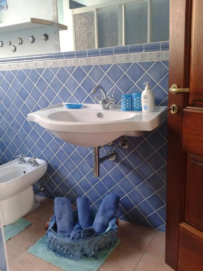 Bed and Breakfast La Finestra Vista Corsica Santa Teresa di Gallura Bed & Breakfast
